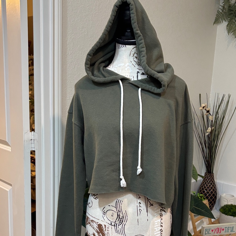 Wild Fable Forest Green Cropped Hoodie